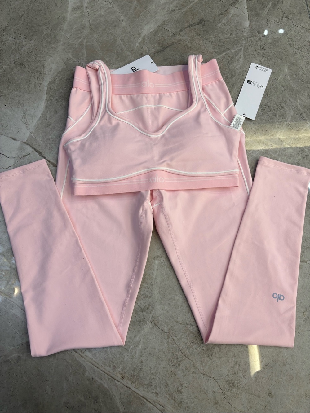 ALO Yoga Women's Light Pink Leggings & Sports Bra Set